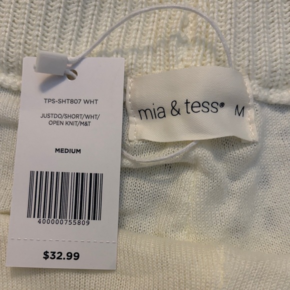 Mia & Tess Open Knit/Crochet Lined Shorts - Picture 3 of 4